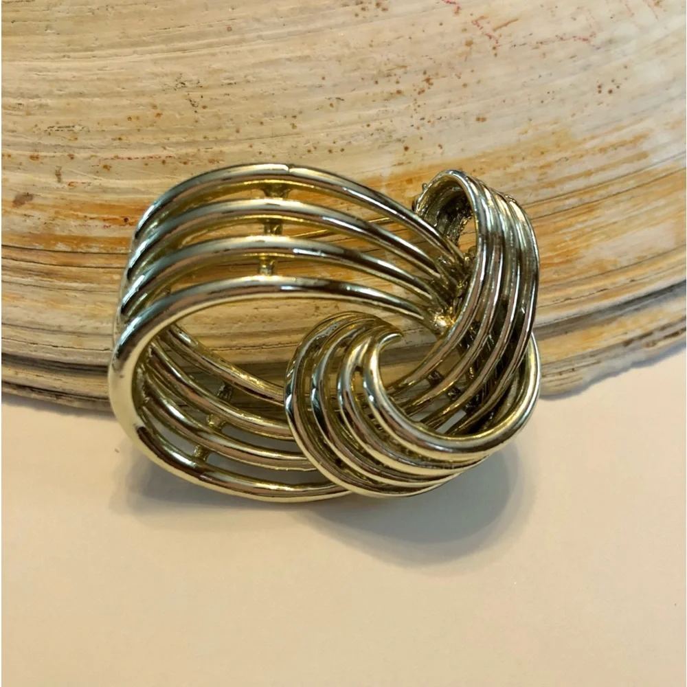 Marboux knot swirl brooch vintage signed